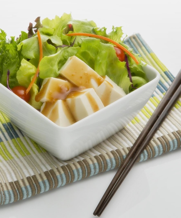 สลัดเต้าหู้ญี่ปุ่น Tofu Veggie Salad